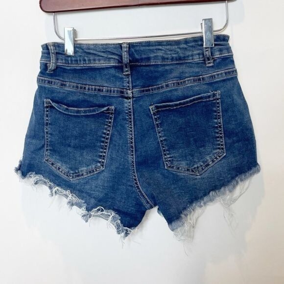 Akira Flex Fit High Waisted Super Stretchy Denim Shorts Distressed Size Small - Picture 6 of 9